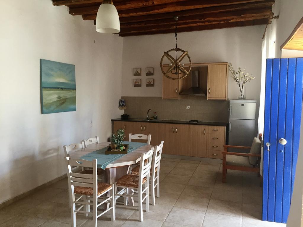 Villa Niki Loutro Cameră foto