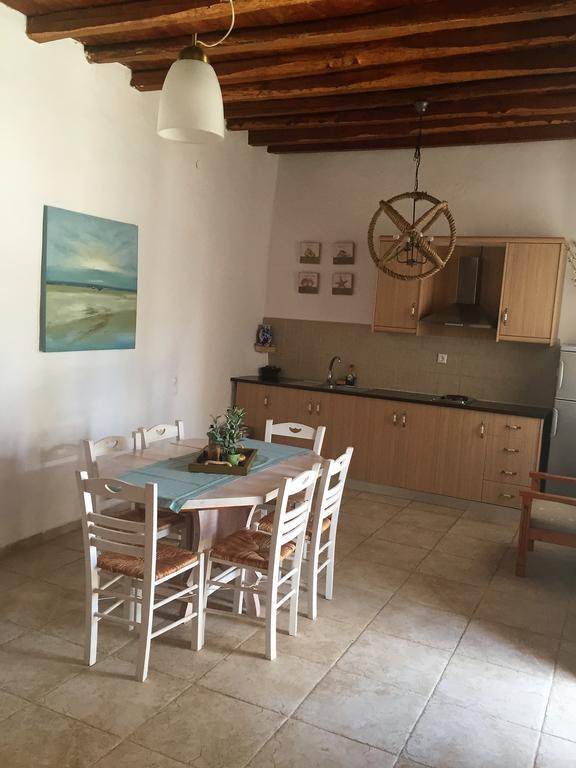 Villa Niki Loutro Cameră foto